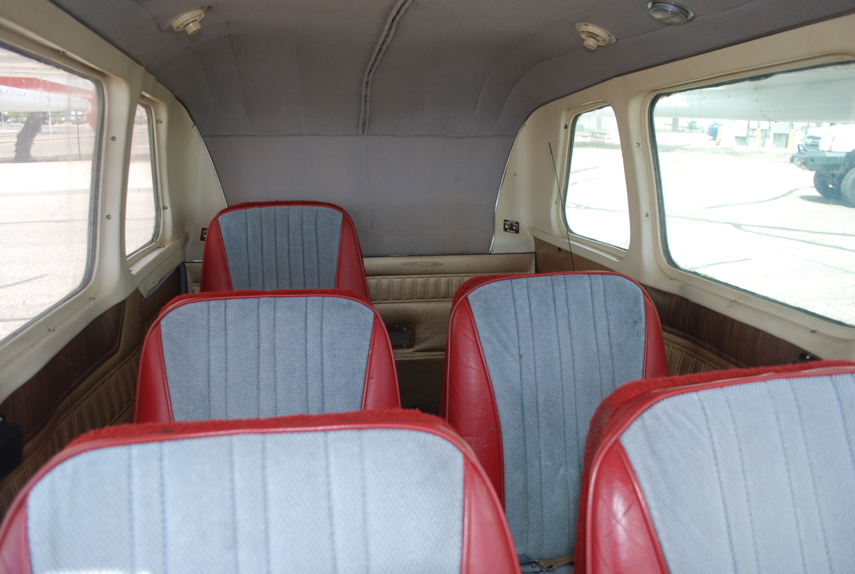 Cessna Skymaster 337E image 4