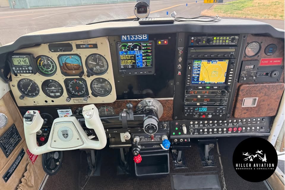 Beechcraft Bonanza F33A image 1