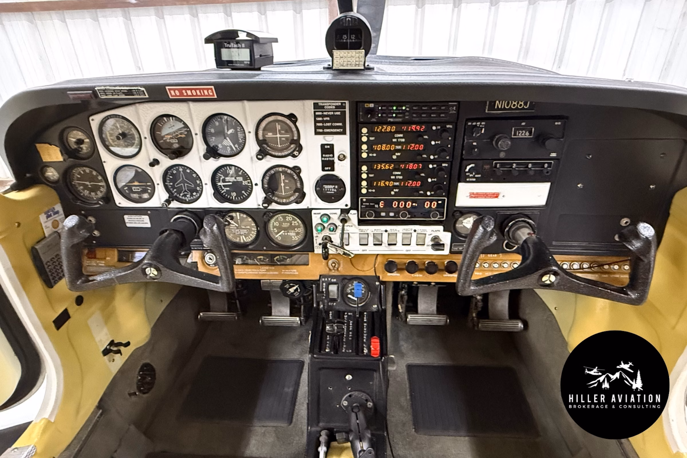 Aero Commander 112 image 2