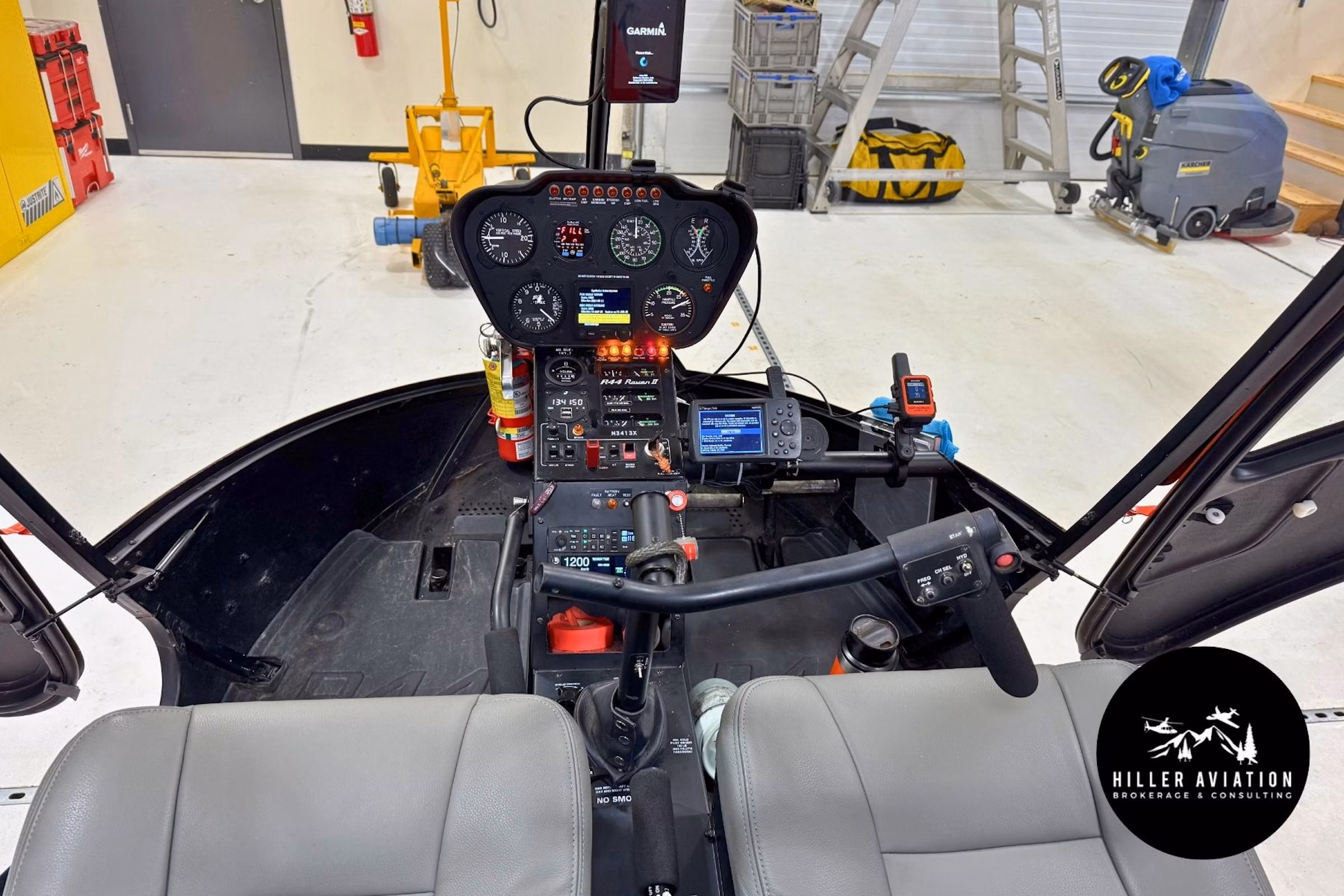Robinson  R44 Clipper II image 1