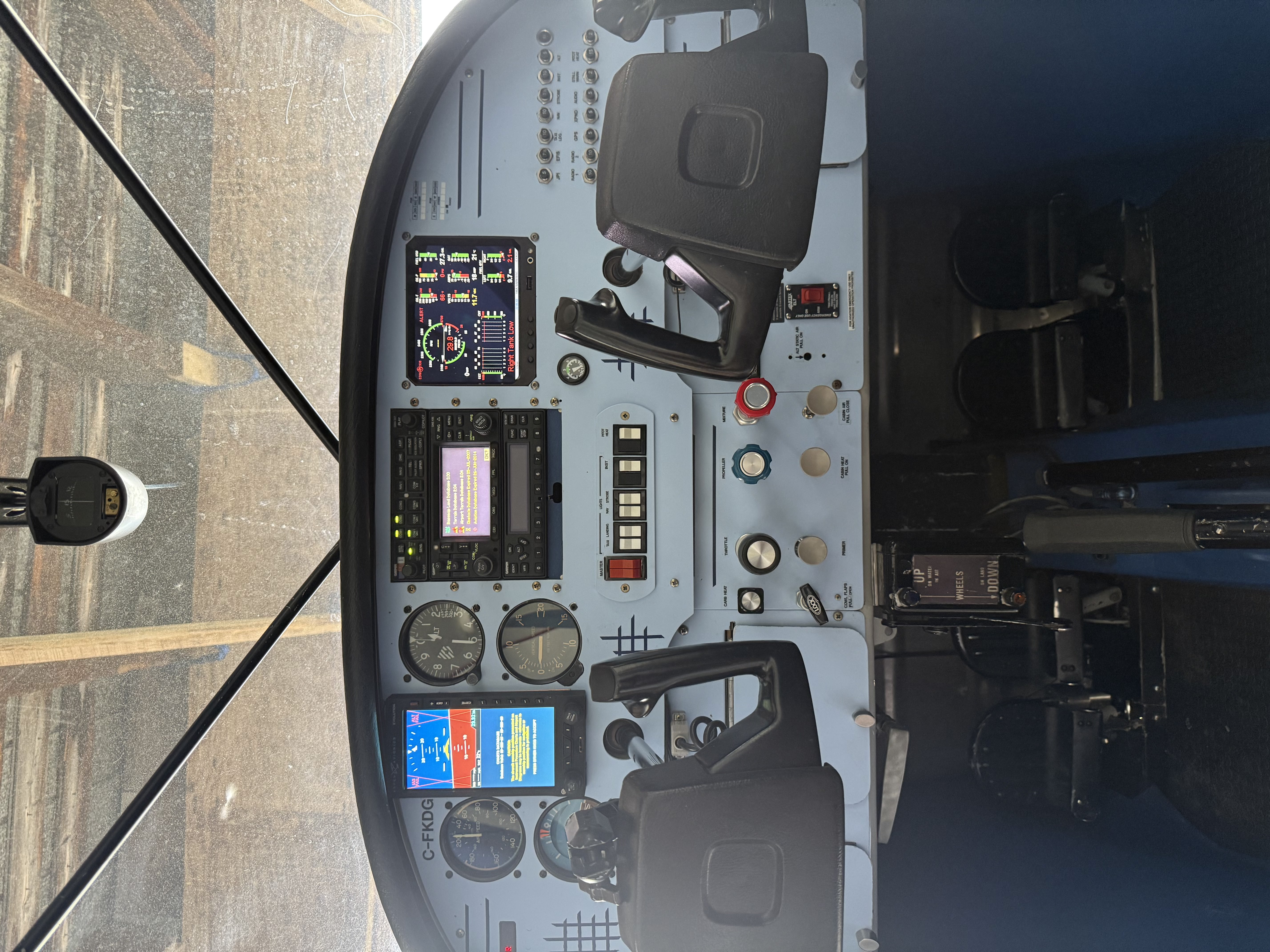 Cessna  C180A Amphibious image 2