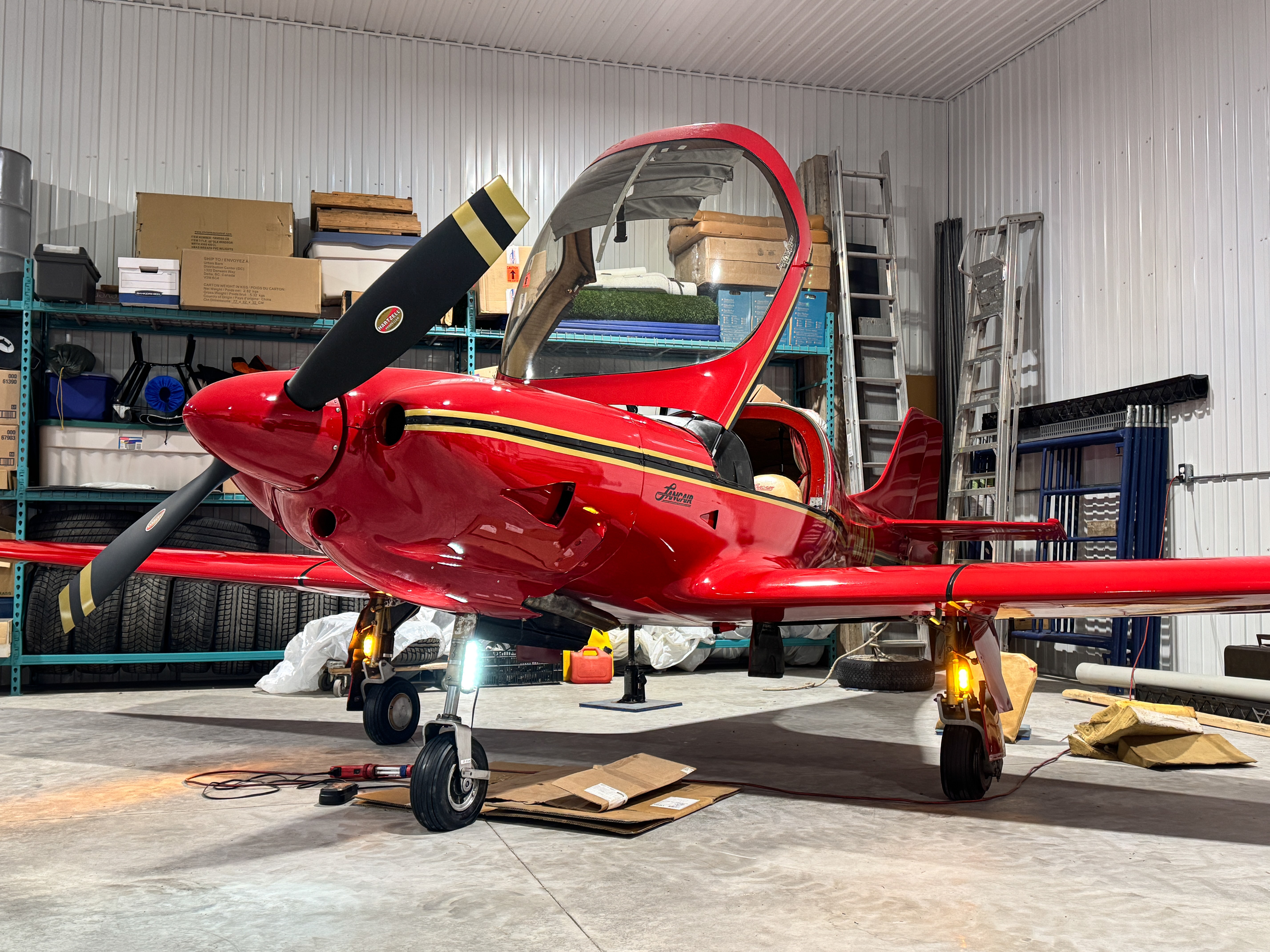 Lancair Lancair 320 image 2