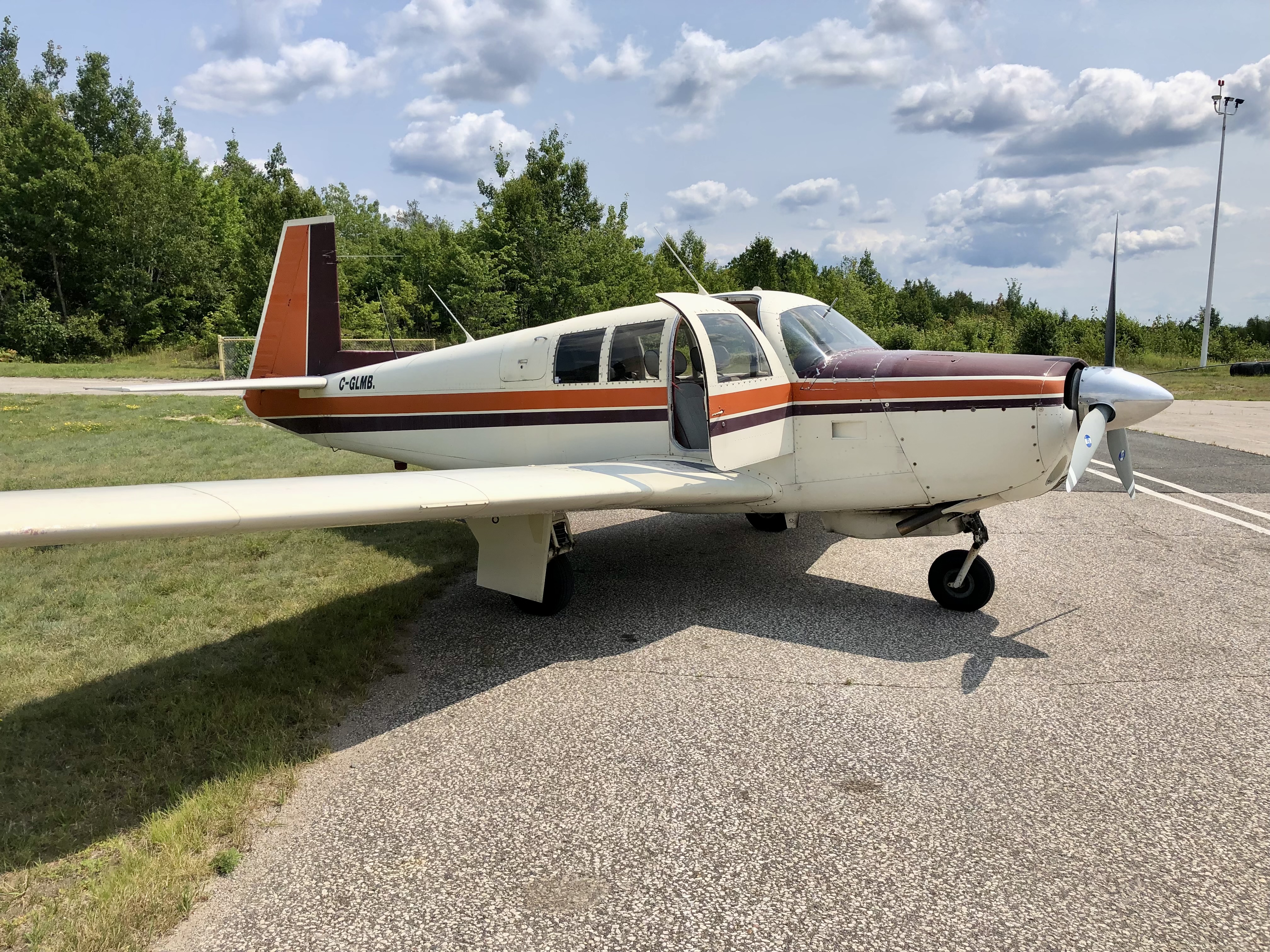 Mooney M20F image 1