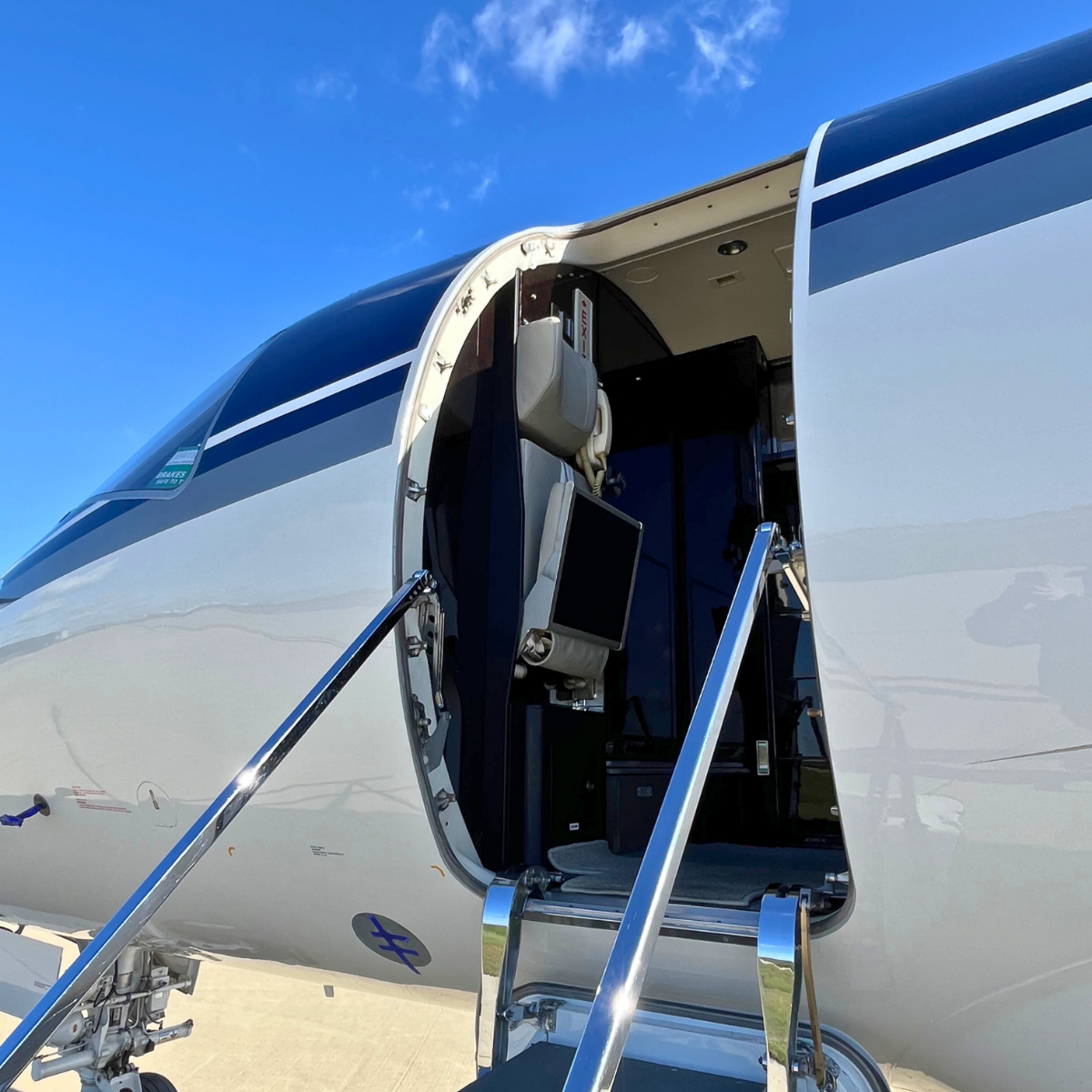 Embraer Legacy 600 image 2