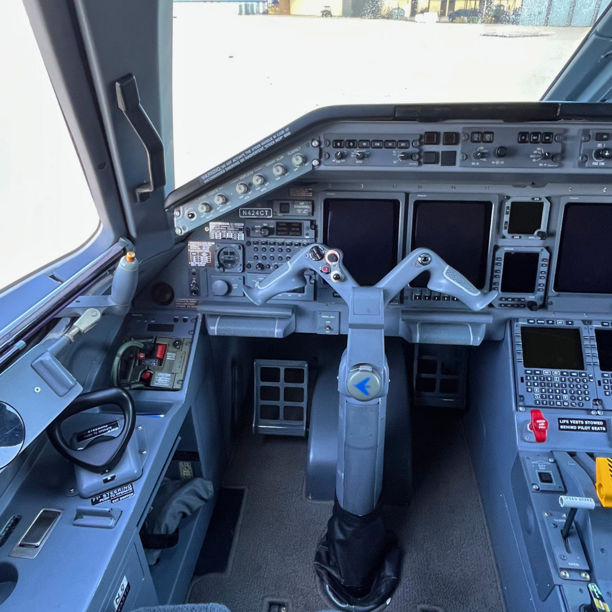 Embraer Legacy 600 image 15